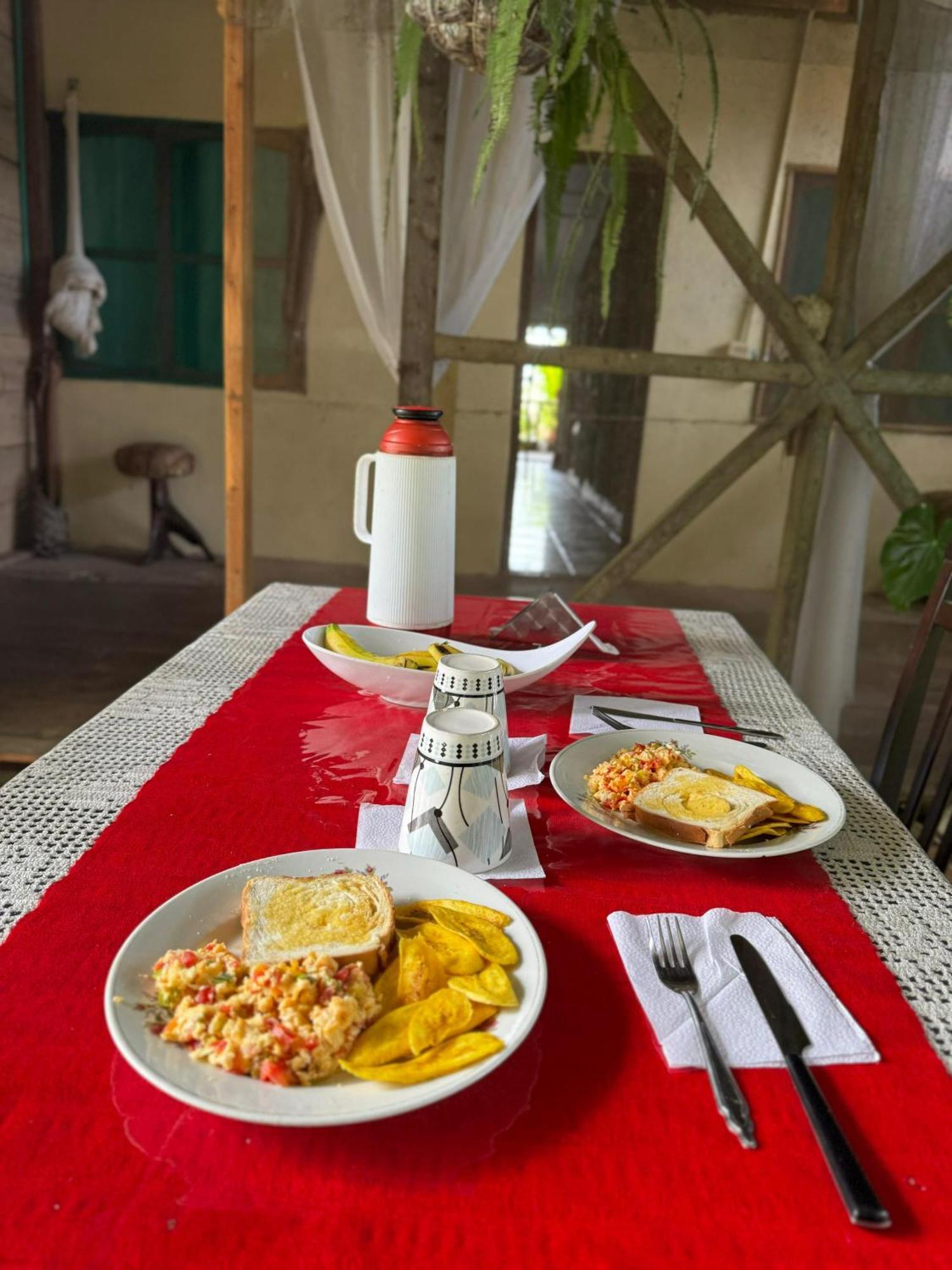 Maiku Amazonas Hotel Puerto Nariño Exterior foto